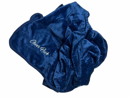 Kuschelkissendecke dunkelblau Cheer Pack bestickt